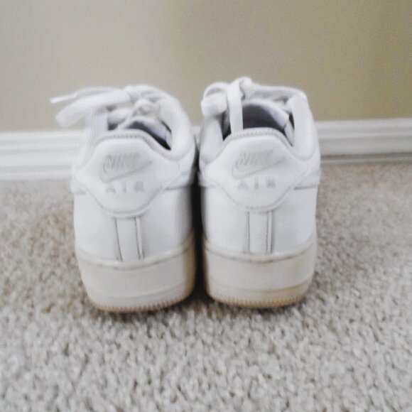 Nike Air Force 1 White Sneakers woman size 9 - Picture 3 of 9